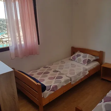 Apartment Ljuba