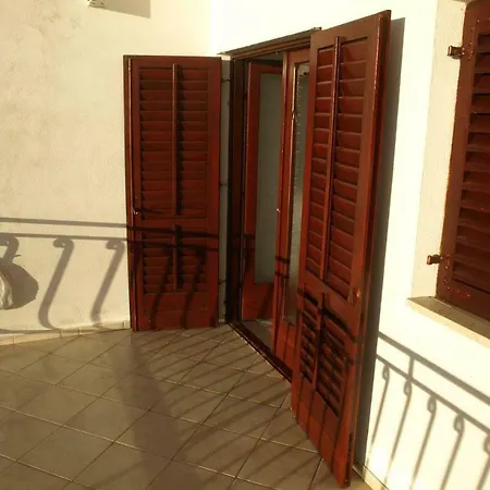 Ljuba Apartment Sevid